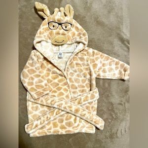 Baby giraffe robe